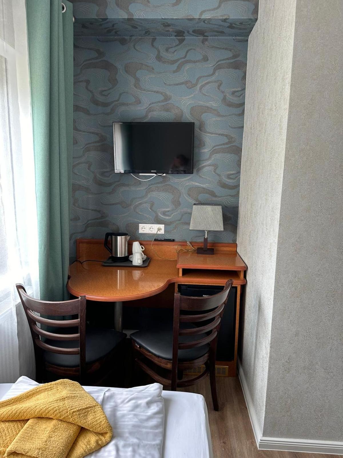 Hotel Pirol Berlin Exteriör bild